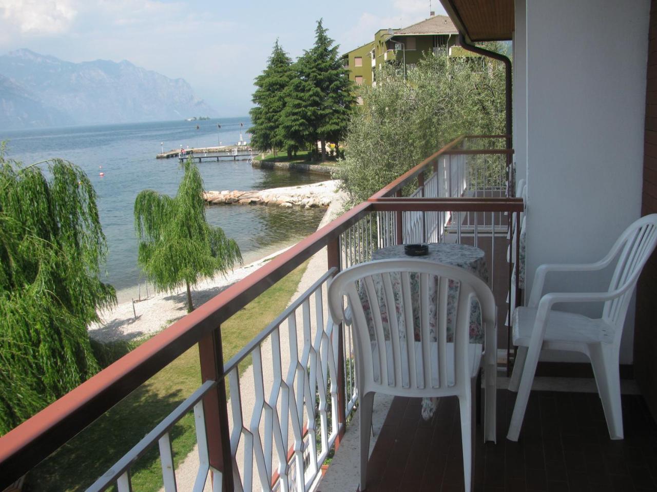 Hotel Garni Vela D'Oro Brenzone Extérieur photo